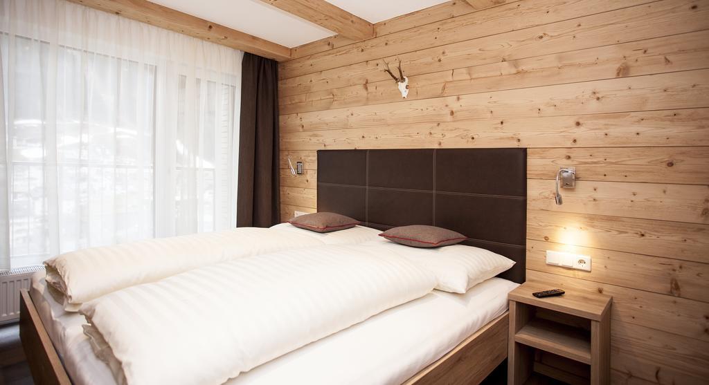 Brandhof Apartment *